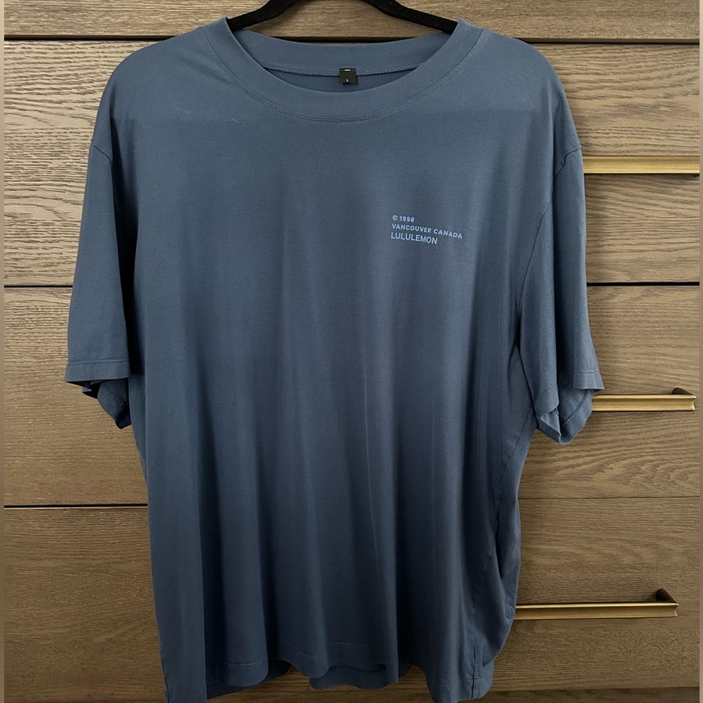 Lululemon Men’s Fundamental Oversized T-Shirt Blue Large